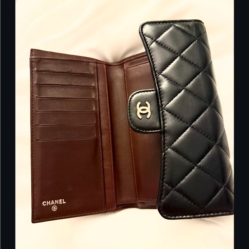 Chanel Classic Flap Wallet - Picture 3 of 11